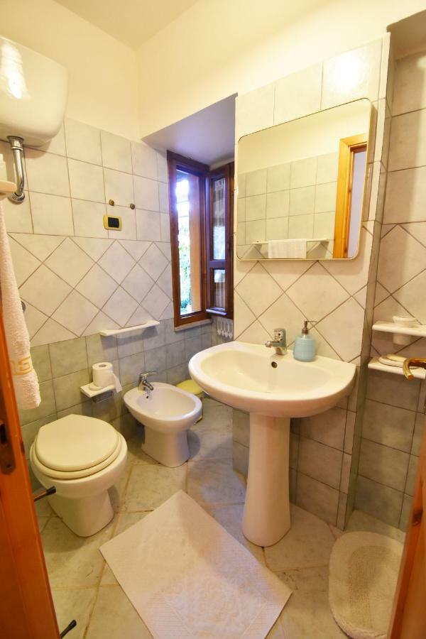 Casa Vacanza Porto Frailis Gia Porto Frailis B&B Àrbatax Exteriér fotografie