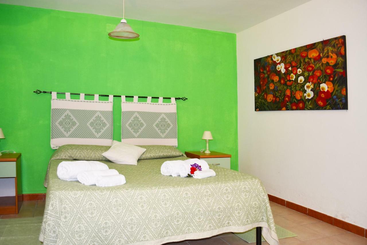 Casa Vacanza Porto Frailis Gia Porto Frailis B&B Àrbatax Exteriér fotografie